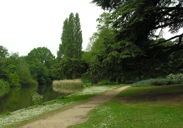 lakeside at Osterley